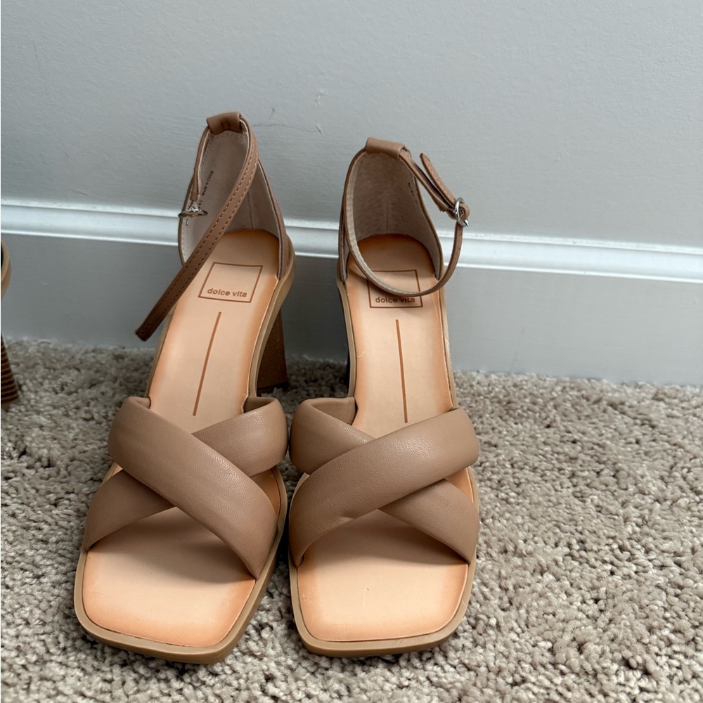 Dolce Vita Women's Brown Heeled Sandals